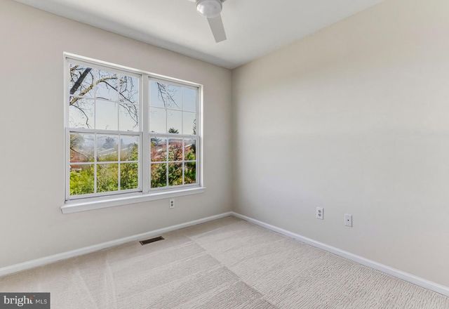 5210 RIVERFRONT DR, Palmyra, NJ 08065