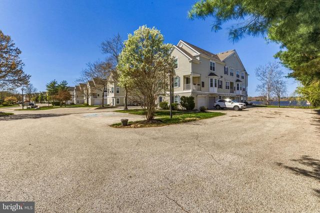5210 RIVERFRONT DR, Palmyra, NJ 08065