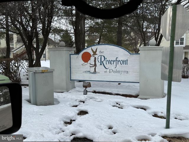 5210 RIVERFRONT DR, Palmyra, NJ 08065