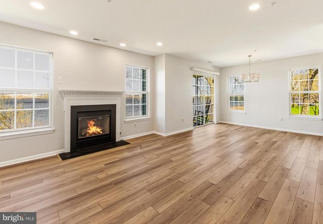 5210 RIVERFRONT DR, Palmyra, NJ 08065