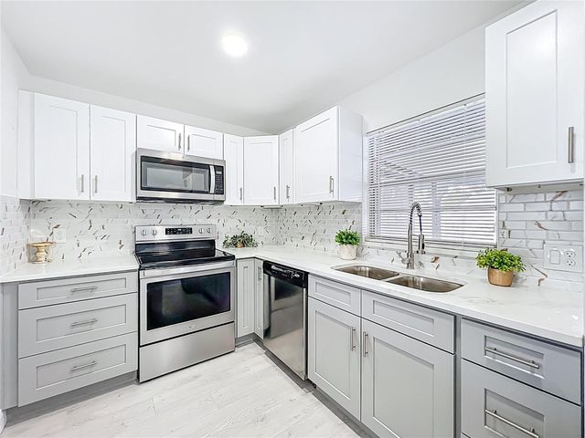 7609 WINTER SHADE DRIVE, Orlando, FL 32822