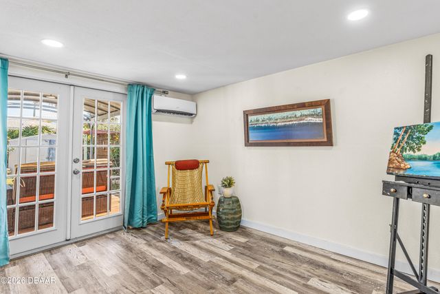 129 Rosalyn Avenue, Daytona Beach, FL 32118