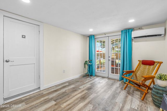129 Rosalyn Avenue, Daytona Beach, FL 32118
