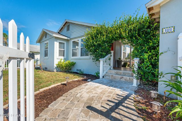 129 Rosalyn Avenue, Daytona Beach, FL 32118