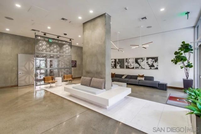 321 10th Ave 903, San Diego, CA 92101