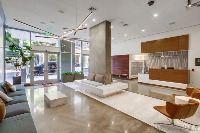 321 10th Ave 903, San Diego, CA 92101