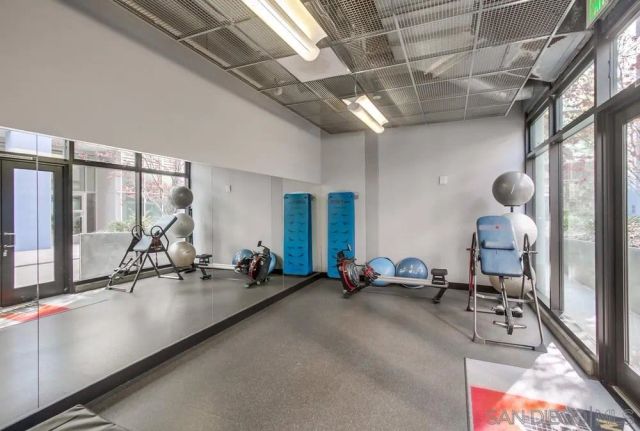 321 10th Ave 903, San Diego, CA 92101