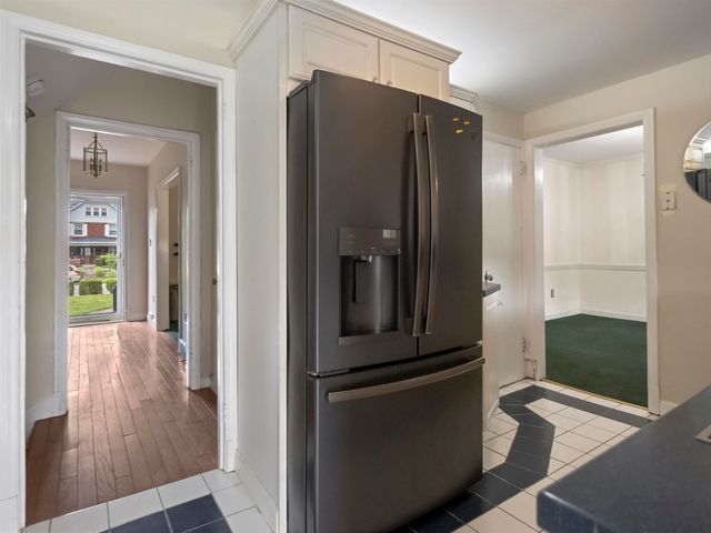 311 E 11th Ave, Huntington, WV 25701