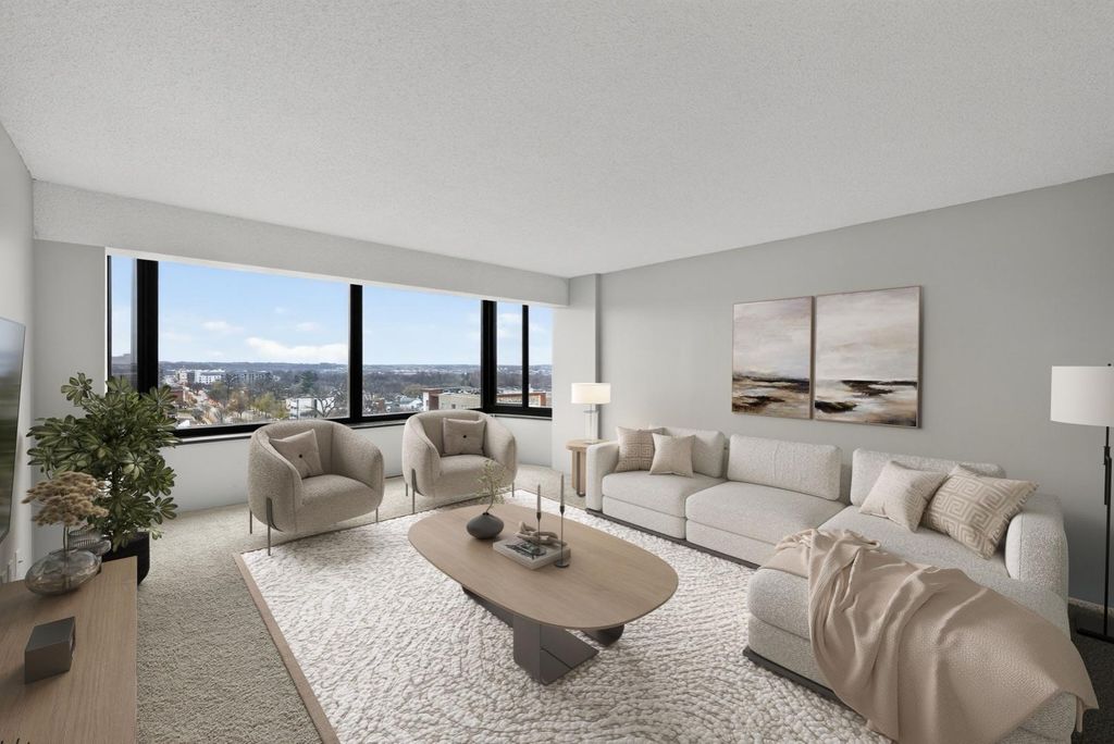 207 5th Avenue SW 902, Rochester, MN 55902