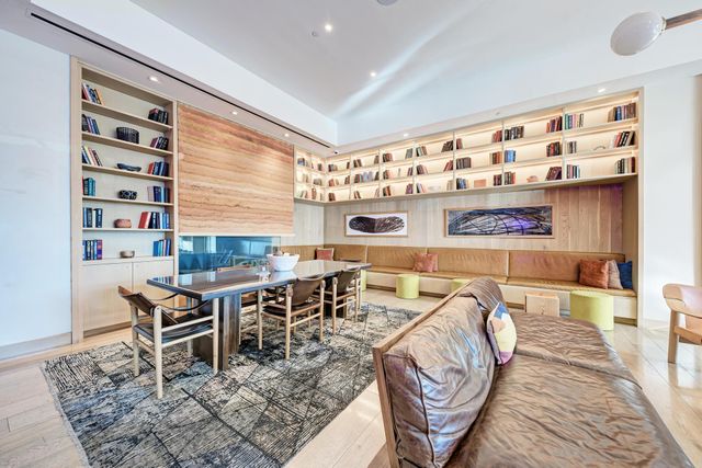 48 East Ave 2802, Austin, TX 78701