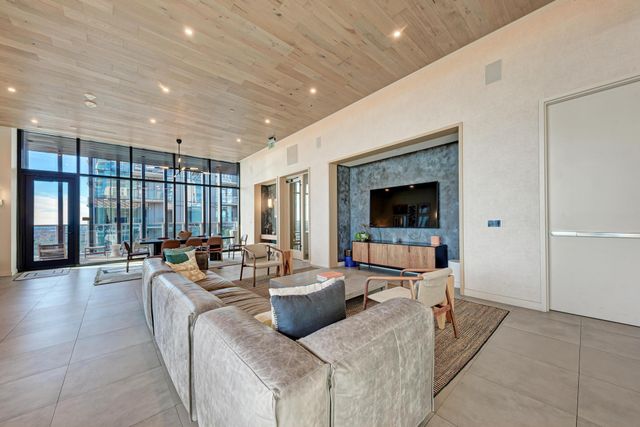 48 East Ave 2802, Austin, TX 78701