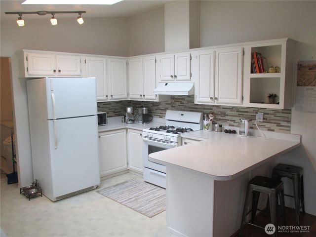 2250 Lost Creek Ln NW NW, Bremerton, WA 98312