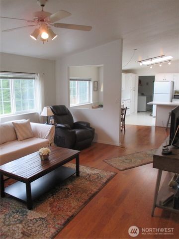 2250 Lost Creek Ln NW NW, Bremerton, WA 98312