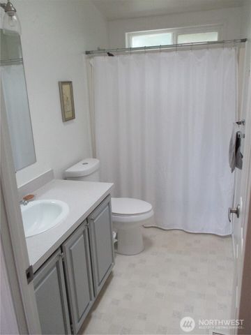 2250 Lost Creek Ln NW NW, Bremerton, WA 98312