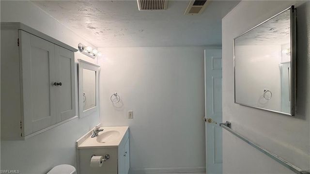 3407 Winkler AVE 309, Fort Myers, FL 33916