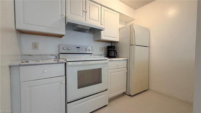 3407 Winkler AVE 309, Fort Myers, FL 33916