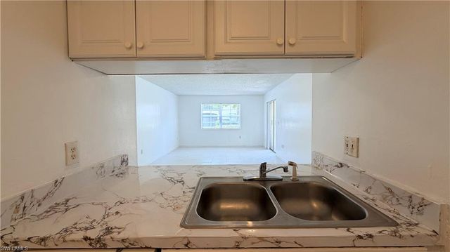 3407 Winkler AVE 309, Fort Myers, FL 33916