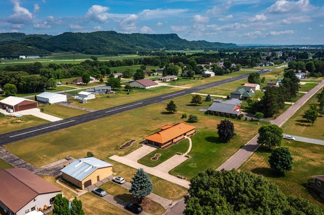 N8620 Garfield ROAD, Holmen, WI 54636
