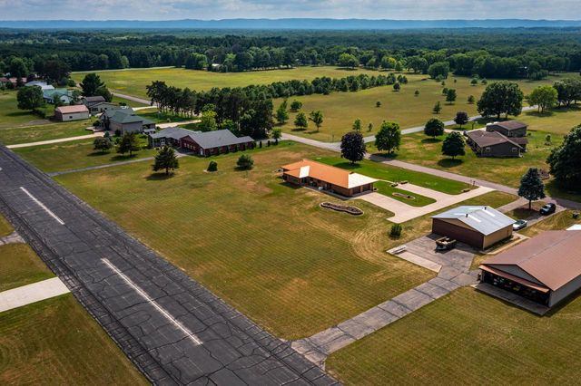 N8620 Garfield ROAD, Holmen, WI 54636
