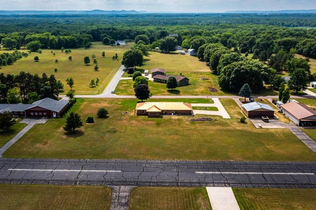 N8620 Garfield ROAD, Holmen, WI 54636