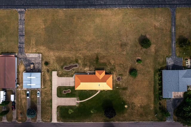 N8620 Garfield ROAD, Holmen, WI 54636