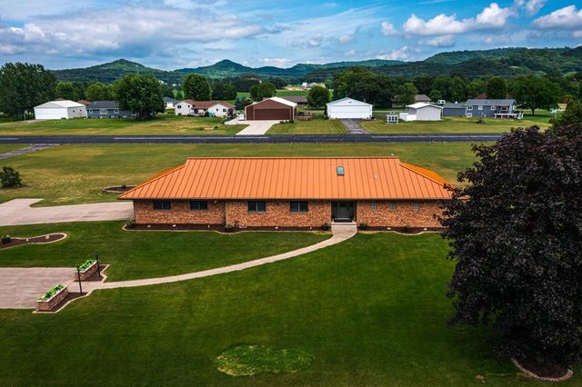 N8620 Garfield ROAD, Holmen, WI 54636
