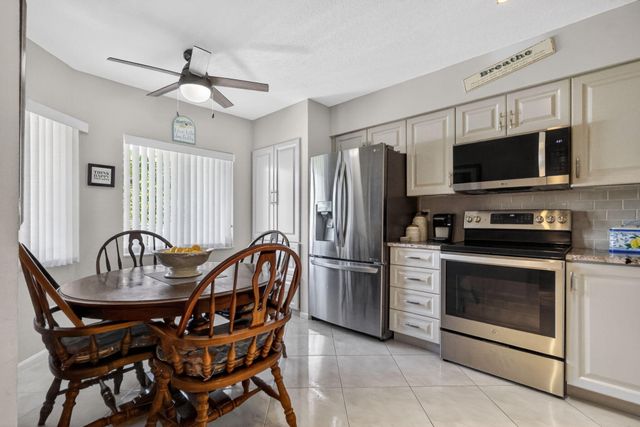 5906 Crystal Shores Drive 208, Boynton Beach, FL 33437