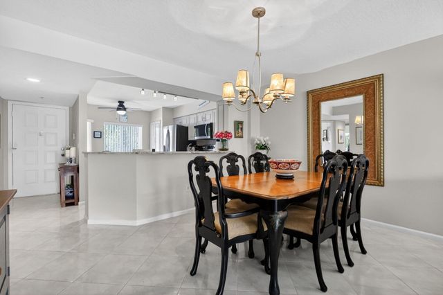 5906 Crystal Shores Drive 208, Boynton Beach, FL 33437