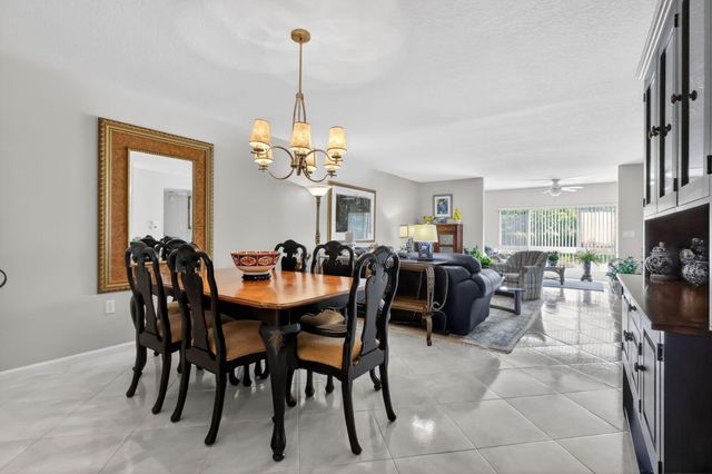 5906 Crystal Shores Drive 208, Boynton Beach, FL 33437