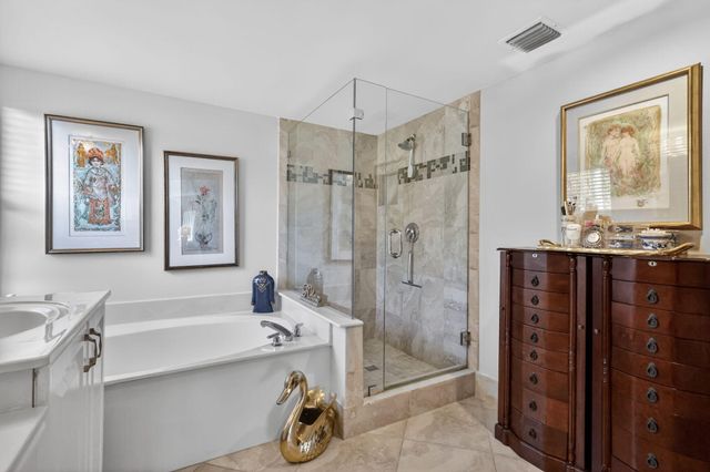 5906 Crystal Shores Drive 208, Boynton Beach, FL 33437