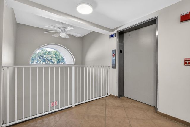 5906 Crystal Shores Drive 208, Boynton Beach, FL 33437