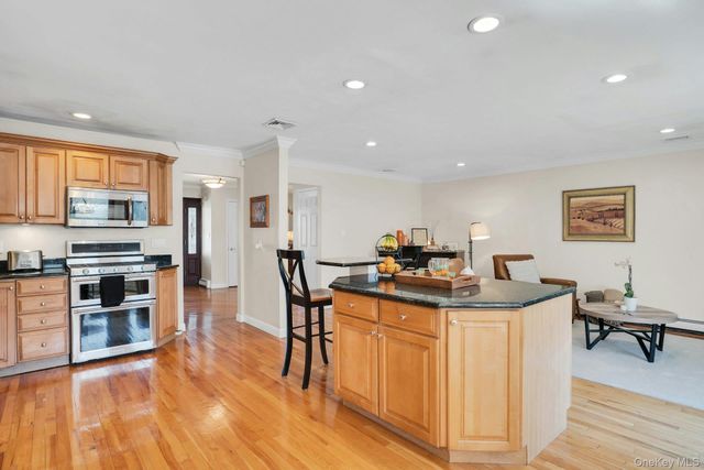 44 McCulloch Drive, Dix Hills, NY 11746