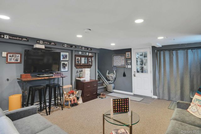 44 McCulloch Drive, Dix Hills, NY 11746