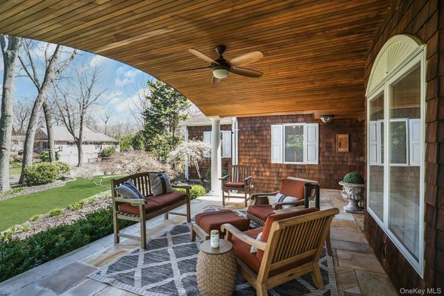 44 McCulloch Drive, Dix Hills, NY 11746