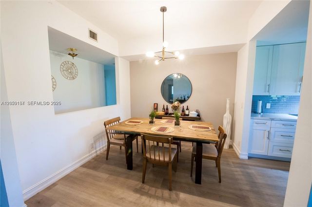 16301 Malibu Drive 79, Weston, FL 33326