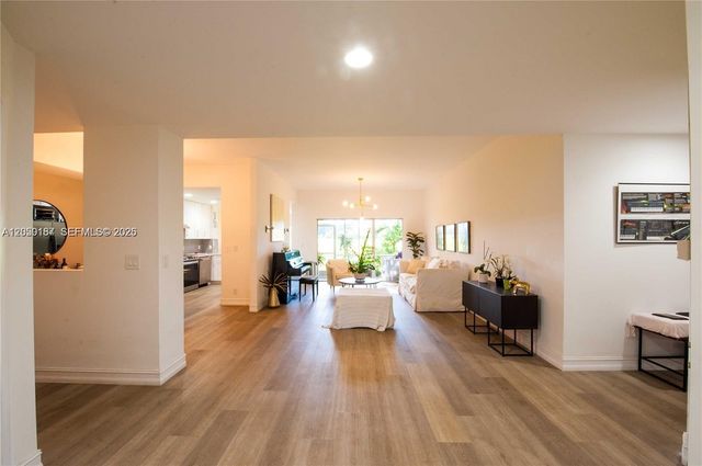 16301 Malibu Drive 79, Weston, FL 33326