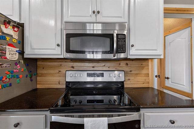 21347 S 397 East Avenue, Porter, OK 74454