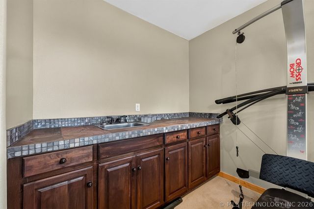 21347 S 397 East Avenue, Porter, OK 74454