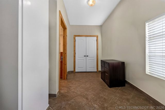 21347 S 397 East Avenue, Porter, OK 74454