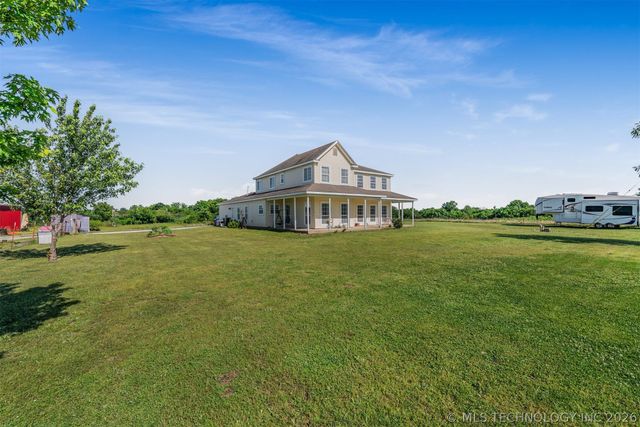 21347 S 397 East Avenue, Porter, OK 74454