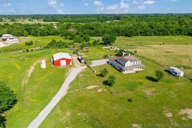21347 S 397 East Avenue, Porter, OK 74454