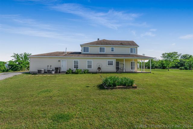 21347 S 397 East Avenue, Porter, OK 74454