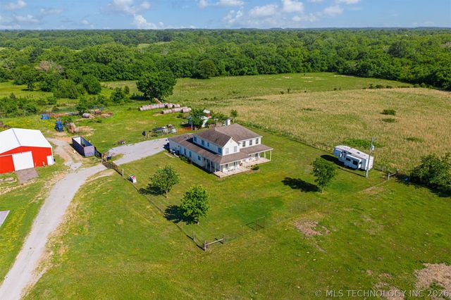 21347 S 397 East Avenue, Porter, OK 74454
