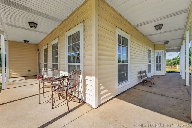 21347 S 397 East Avenue, Porter, OK 74454