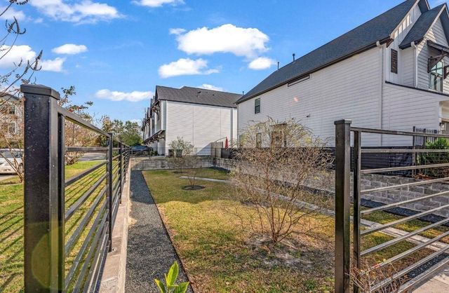 10937 Fire Creek Drive, Houston, TX 77043