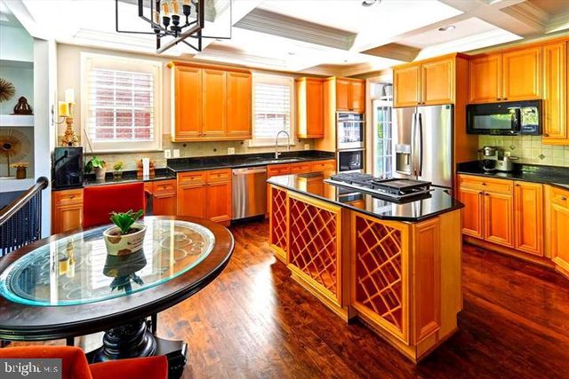 20366 FALLSWAY TER, Sterling, VA 20165