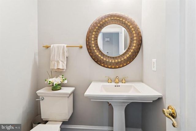 20366 FALLSWAY TER, Sterling, VA 20165