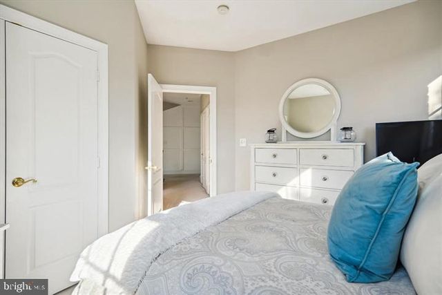 20366 FALLSWAY TER, Sterling, VA 20165