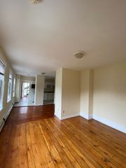 95 Moore St 2, Cambridge, MA 02139