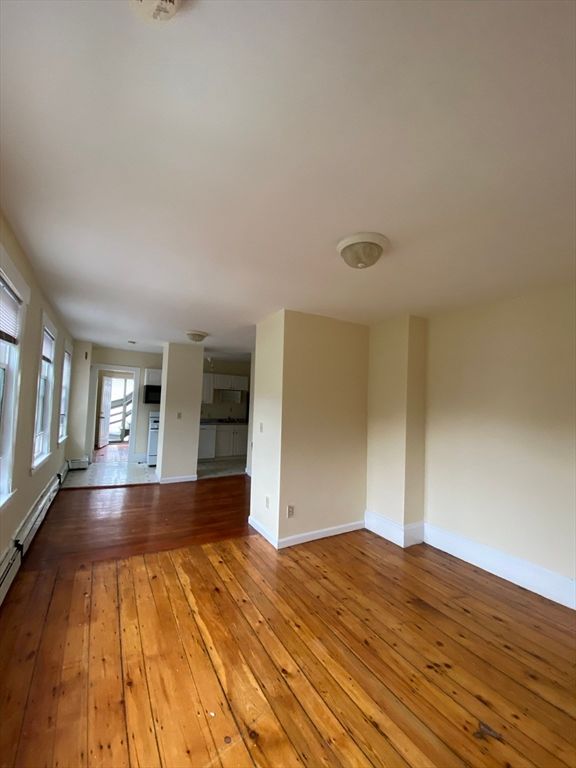 95 Moore St 2, Cambridge, MA 02139